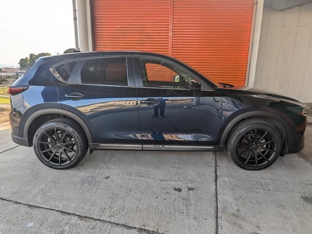 CX-5 XD ブラックトーンエディション ★社外20インチアルミ★ハーフレザーシート★全周囲カメラ★メモリーナビ★クルコン★電格ミラー★電動リアゲート★USB入力★Bluetooth★フルセグ★キーレス★オートライト★シートヒーター★(35枚目)