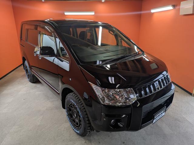 デリカD:5 D パワーパッケージ ★新品社外アルミ★オールブラック仕様★両側パワスラ★フリップダウンモニター★クルコン★フルセグ★メモリーナビ★電格ミラー★キーレス★障害物センサー★バックカメラ★ターボ★オートライト★ETC★(4枚目)