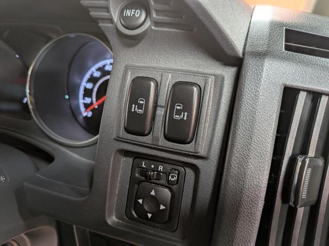 デリカD:5 D パワーパッケージ ★新品社外アルミ★オールブラック仕様★両側パワスラ★フリップダウンモニター★クルコン★フルセグ★メモリーナビ★電格ミラー★キーレス★障害物センサー★バックカメラ★ターボ★オートライト★ETC★(34枚目)