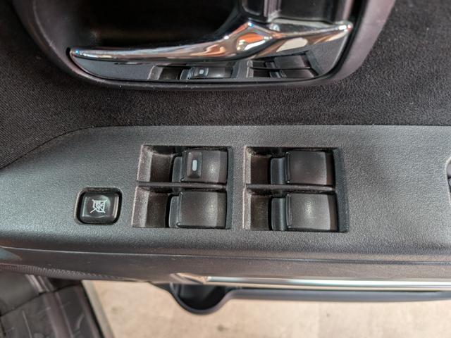 デリカD:5 D パワーパッケージ ★新品社外アルミ★オールブラック仕様★両側パワスラ★フリップダウンモニター★クルコン★フルセグ★メモリーナビ★電格ミラー★キーレス★障害物センサー★バックカメラ★ターボ★オートライト★ETC★(40枚目)