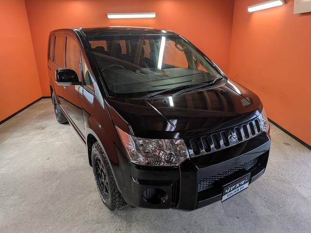 デリカD:5 M ★オールブラック仕様★社外アルミ★フリップダウンモニター★オートライト★電動格納ミラー★メモリーナビ★フルセグ★ETC★キーレス★バックカメラ★Bluetooth★CD/DVD再生★パワスラ★(12枚目)