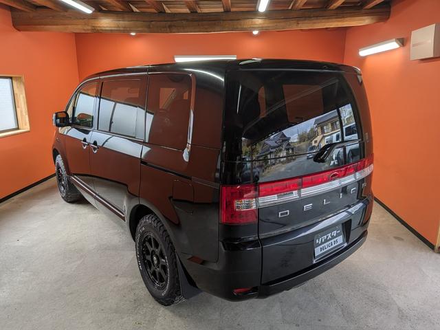 デリカD:5 M ★オールブラック仕様★社外アルミ★フリップダウンモニター★オートライト★電動格納ミラー★メモリーナビ★フルセグ★ETC★キーレス★バックカメラ★Bluetooth★CD/DVD再生★パワスラ★(20枚目)