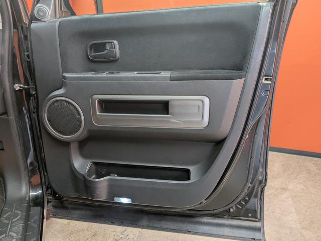 デリカD:5 M ★オールブラック仕様★社外アルミ★フリップダウンモニター★オートライト★電動格納ミラー★メモリーナビ★フルセグ★ETC★キーレス★バックカメラ★Bluetooth★CD/DVD再生★パワスラ★(40枚目)