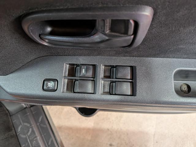 デリカD:5 M ★オールブラック仕様★社外アルミ★フリップダウンモニター★オートライト★電動格納ミラー★メモリーナビ★フルセグ★ETC★キーレス★バックカメラ★Bluetooth★CD/DVD再生★パワスラ★(42枚目)