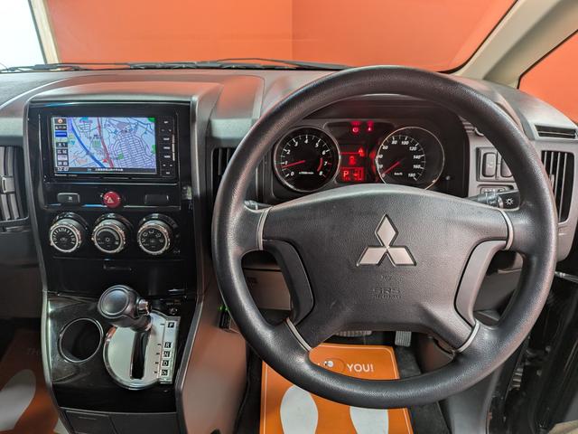 デリカD:5 M ★オールブラック仕様★社外アルミ★フリップダウンモニター★オートライト★電動格納ミラー★メモリーナビ★フルセグ★ETC★キーレス★バックカメラ★Bluetooth★CD/DVD再生★パワスラ★(48枚目)