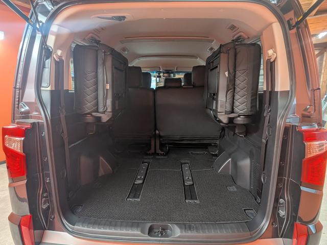 デリカＤ：５ ジャスパー　★新品社外アルミ★両側パワスラ★電動リアゲート★純正１０．１インチナビ★Ｂｌｕｅｔｏｏｔｈ★ＣＤ・ＤＶＤ再生★ＵＳＢ★全方位カメラ★ＥＴＣ★禁煙車★クルコン★シートカバー★シートヒーター★１００Ｖ電源（18枚目）