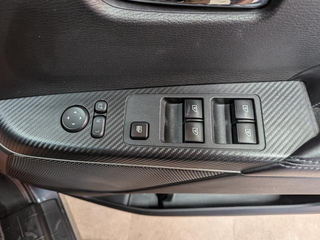 デリカＤ：５ 　★社外新品アルミ★両側パワスラ★電動リアゲート★１０．１インチフローティングナビ★フルセグ★Ｂｌｕｅｔｏｏｔｈ★ＵＳＢ★ＣＤ・ＤＶＤ★全方位カメラ★１００Ｖ電源★電格ミラー★キーレス★シートヒーター★（32枚目）