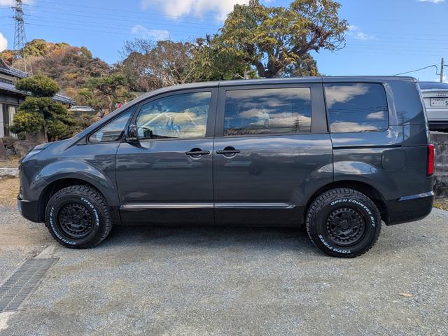 デリカＤ：５ 　★社外新品アルミ★両側パワスラ★電動リアゲート★１０．１インチフローティングナビ★フルセグ★Ｂｌｕｅｔｏｏｔｈ★ＵＳＢ★ＣＤ・ＤＶＤ★全方位カメラ★１００Ｖ電源★電格ミラー★キーレス★シートヒーター★（68枚目）