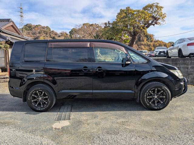 ���X�̓O�[�Ӓ�����X�ł��B�v���̊Ӓ�m�����ÎԂ̎ԗ���Ԃ��Ӓ肷��T�[�r�X�ł��B��O�ҋ@�ցy�i�`�`�`�z�̃v���̊Ӓ�t�ɂ��`�F�b�N���s���A�����ɃO���[�h���߂܂��B