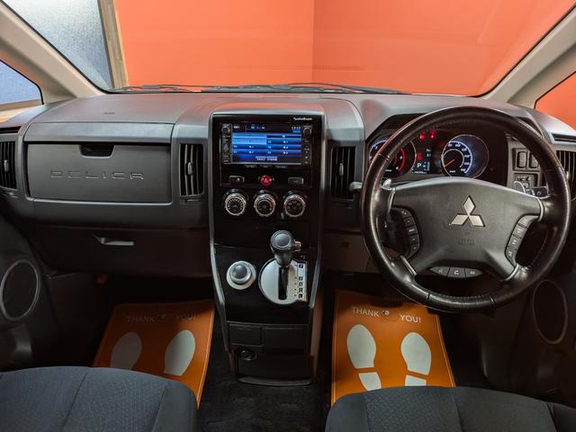 ���X�̓O�[�Ӓ�����X�ł��B�v���̊Ӓ�m�����ÎԂ̎ԗ���Ԃ��Ӓ肷��T�[�r�X�ł��B��O�ҋ@�ցy�i�`�`�`�z�̃v���̊Ӓ�t�ɂ��`�F�b�N���s���A�����ɃO���[�h���߂܂��B