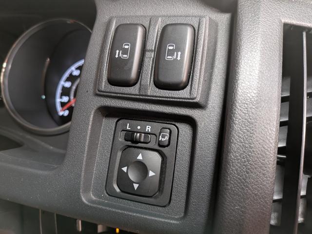 ���X�̓O�[�Ӓ�����X�ł��B�v���̊Ӓ�m�����ÎԂ̎ԗ���Ԃ��Ӓ肷��T�[�r�X�ł��B��O�ҋ@�ցy�i�`�`�`�z�̃v���̊Ӓ�t�ɂ��`�F�b�N���s���A�����ɃO���[�h���߂܂��B