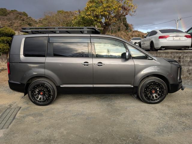 ���X�̓O�[�Ӓ�����X�ł��B�v���̊Ӓ�m�����ÎԂ̎ԗ���Ԃ��Ӓ肷��T�[�r�X�ł��B��O�ҋ@�ցy�i�`�`�`�z�̃v���̊Ӓ�t�ɂ��`�F�b�N���s���A�����ɃO���[�h���߂܂��B