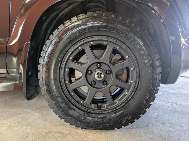 ���X�̓O�[�Ӓ�����X�ł��B�v���̊Ӓ�m�����ÎԂ̎ԗ���Ԃ��Ӓ肷��T�[�r�X�ł��B��O�ҋ@�ցy�i�`�`�`�z�̃v���̊Ӓ�t�ɂ��`�F�b�N���s���A�����ɃO���[�h���߂܂��B