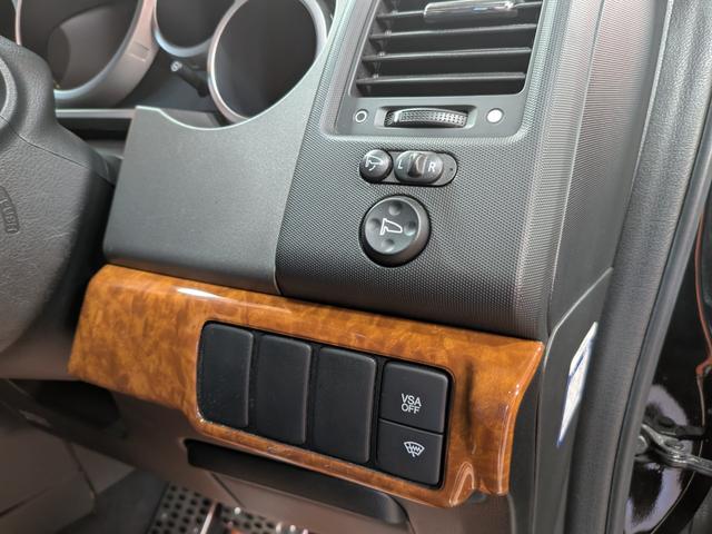 ���X�̓O�[�Ӓ�����X�ł��B�v���̊Ӓ�m�����ÎԂ̎ԗ���Ԃ��Ӓ肷��T�[�r�X�ł��B��O�ҋ@�ցy�i�`�`�`�z�̃v���̊Ӓ�t�ɂ��`�F�b�N���s���A�����ɃO���[�h���߂܂��B