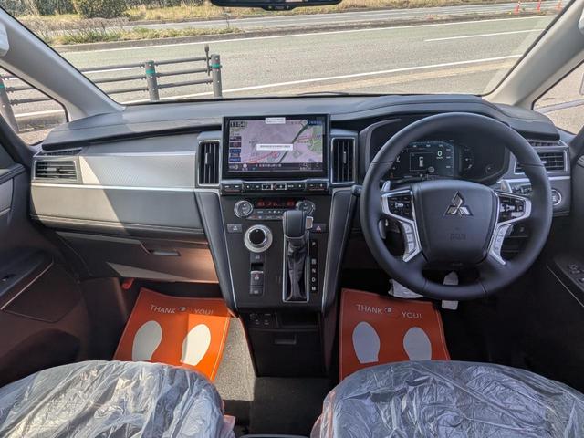 デリカＤ：５ Ｐ　★登録済未使用車★後期型★アルパイン１１インチＢＩＧ－Ｘナビ★フルセグＴＶ★ＢＴ★全方位カメラ★電動ステップ★両側パワスラ★電動ゲート★ＢＳＭ★レーンキープ★オートハイビーム★１００Ｖ電源★純正アルミ（36枚目）