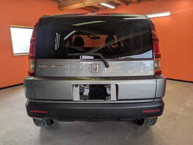 ���X�̓O�[�Ӓ�����X�ł��B�v���̊Ӓ�m�����ÎԂ̎ԗ���Ԃ��Ӓ肷��T�[�r�X�ł��B��O�ҋ@�ցy�i�`�`�`�z�̃v���̊Ӓ�t�ɂ��`�F�b�N���s���A�����ɃO���[�h���߂܂��B