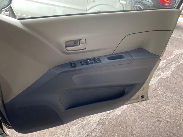メモリアルエディション CD キーレスエントリー 電動格納ミラー CVT 盗難防止システム 衝突安全ボディ 運転席エアバッグ 助手席エアバッグ(8枚目)