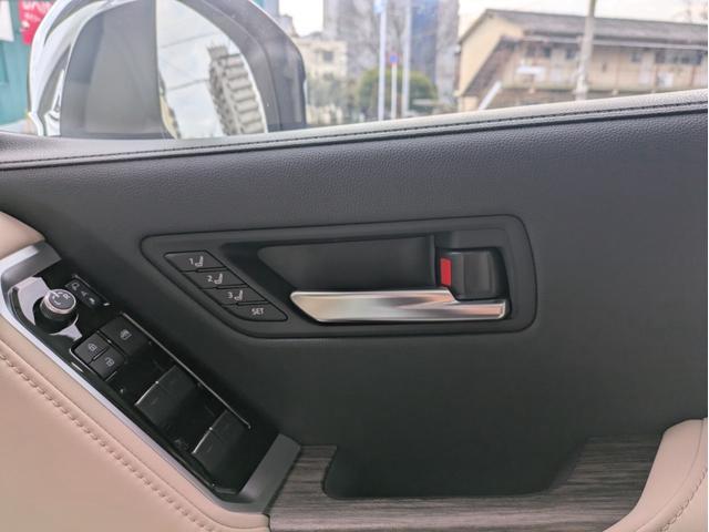 ランドクルーザー(トヨタ)ZX 内装ベージュ 本革シート ランドクルーザー(トヨタ)ZX 内装ベージュ 本革シート