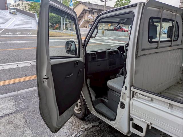 ミニキャブトラック Ｖタイプ　４ＷＤ　５速ミッション　三方開　積載可能量３５０ｋｇ（13枚目）