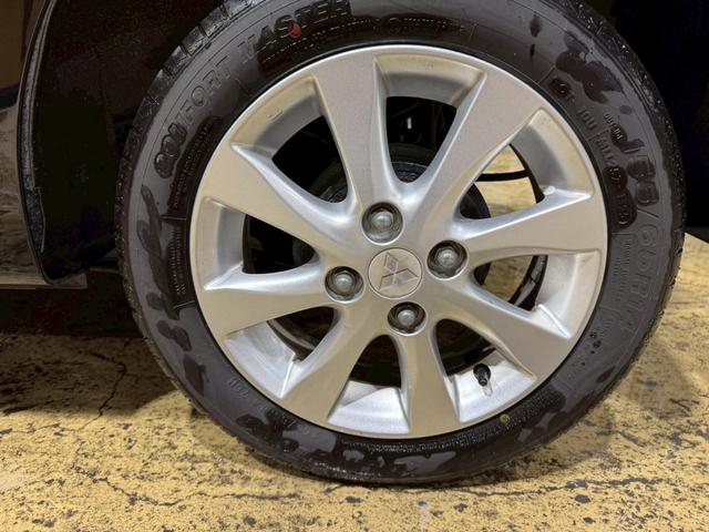 ｅＫワゴン Ｇ　アイドリングストップ　ナビ地デジＴＶ　スマートキー　ＥＴＣ　プッシュスターター　オートエアコン　電動格納ドアミラー　ベンチシート　純正１４インチアルミホイール（30枚目）