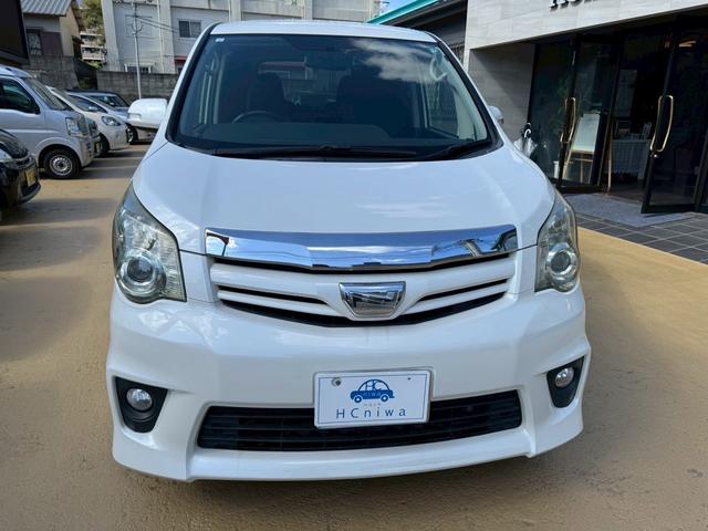 ノア Si 7人乗り 両側電動スライドドア ナビ地デジTV バックカメラ ETC スマートキー プッシュスターター 電動格納ドアミラー オートエアコン HIDヘッドライト 純正アルミホイール(30枚目)