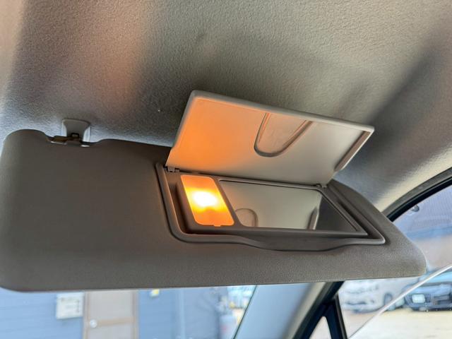 ワゴンＲスティングレー ＴＳ　インタークーラーターボ　ＨＩＤヘッドライト　純正アルミ　純正エアロ　スマートキー　ＥＴＣ　プッシュスターター　電動格納ドアミラー　ベンチシート　オートエアコン　タイミングチェーン（12枚目）