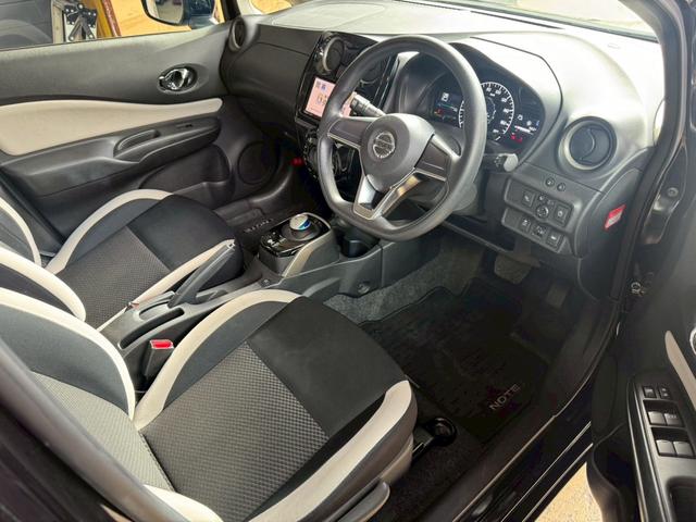 ノート ｅ－パワー　Ｘ　ナビ地デジＴＶ　アラウンドビューモニター　Ｂｌｕｅｔｏｏｔｈ　ドライブレコーダー　ＥＴＣ　インテリジェントキー　衝突方軽減ブレーキ　レーンアシスト（5枚目）