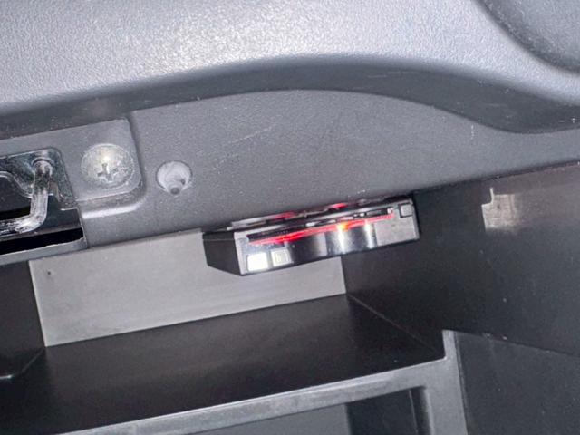 ノート ｅ－パワー　Ｘ　ナビ地デジＴＶ　アラウンドビューモニター　Ｂｌｕｅｔｏｏｔｈ　ドライブレコーダー　ＥＴＣ　インテリジェントキー　衝突方軽減ブレーキ　レーンアシスト（13枚目）