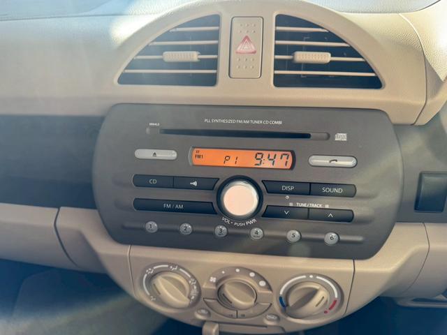 アルト Ｆ　キーレスエントリー　ＣＤデッキ　オートマ車　運転席助手席エアバック（7枚目）