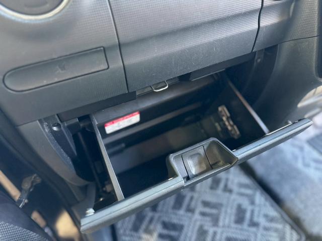 タント Ｇスペシャル　アイドリングストップ　片側電動スライドドア　スマートキー　ＥＴＣ　ＤＶＤ再生　オートエアコン　電動格納ドアミラー　ベンチシート　純正１４インチアルミホイール（11枚目）