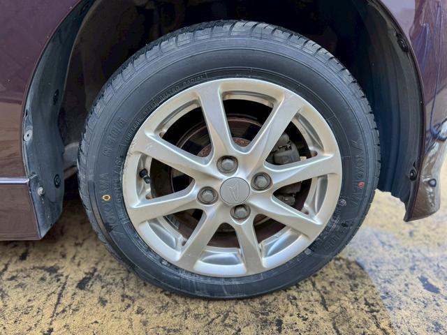 タント Ｇスペシャル　アイドリングストップ　片側電動スライドドア　スマートキー　ＥＴＣ　ＤＶＤ再生　オートエアコン　電動格納ドアミラー　ベンチシート　純正１４インチアルミホイール（32枚目）