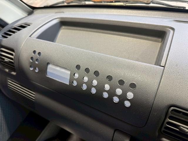 ハイゼットトラック ジャンボ　車検令和９年８月　５速ミッション　キーレスエントリー　パワーウィンド　エアコン　パワーステアリング　三方開　積載可能量３５０ｋｇ（10枚目）