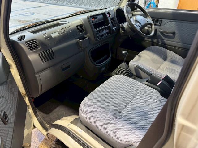 ハイゼットトラック ジャンボ　車検令和９年８月　５速ミッション　キーレスエントリー　パワーウィンド　エアコン　パワーステアリング　三方開　積載可能量３５０ｋｇ（15枚目）