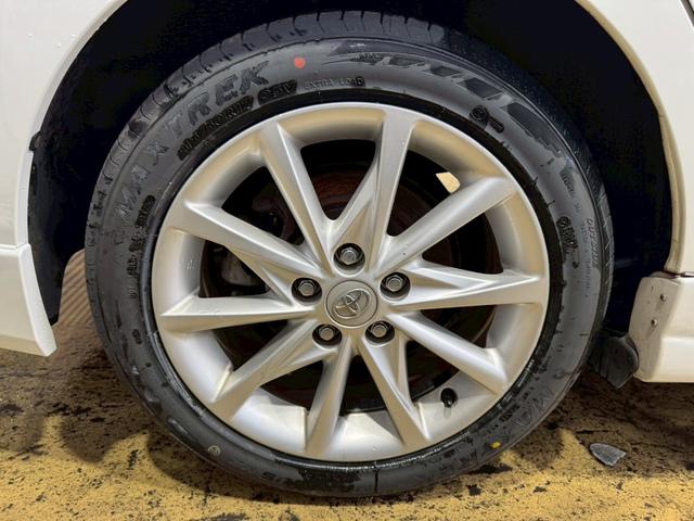 プリウスアルファ Sツーリングセレクション ナビ ETC スマートキー プッシュスターター 電動格納ドアミラー LEDヘッドライト 純正17インチアルミホイール(33枚目)