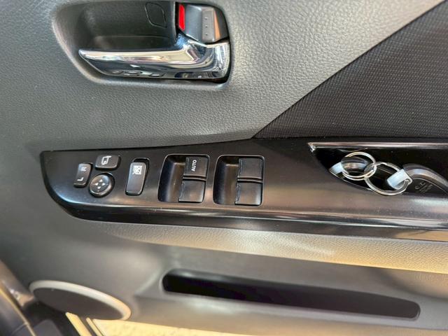 ワゴンRスティングレー リミテッドII ナビ地デジTV スマートキー ETC プッシュスターター 電動格納ドアミラー ベンチシート HIDヘッドライト 純正エアロ アルミホイール(17枚目)