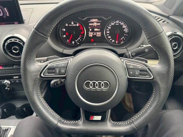 A3セダン 1.4TFSIシリンダーオンデマンド Sライン 純正ナビ Bluetooth オートライト HIDヘッドライト アイドリングストップ 横滑り防止装置 クリアランスソナー(10枚目)