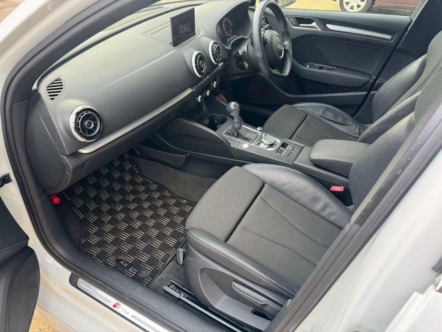 A3セダン 1.4TFSIシリンダーオンデマンド Sライン 純正ナビ Bluetooth オートライト HIDヘッドライト アイドリングストップ 横滑り防止装置 クリアランスソナー(29枚目)