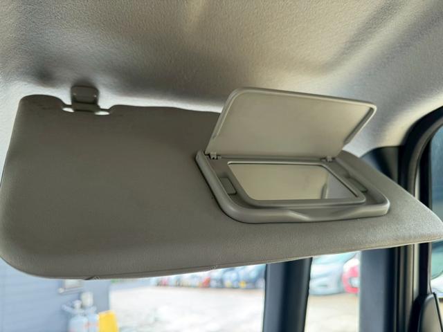 Ｎ－ＢＯＸカスタム Ｇ　ＳＳパッケージ　両側電動スライドドア　ナビ地デジＴＶ　バックカメラ　Ｂｌｕｅｔｏｏｔｈ　スマートキー　ＥＴＣ　プッシュスターター　ＨＩＤヘッドライト　純正エアロ　純正アルミホイール（14枚目）