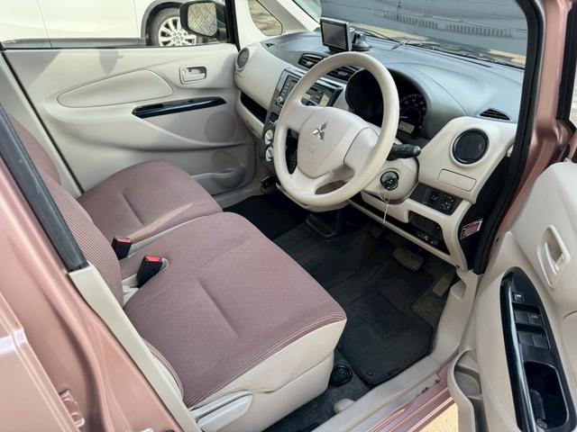 ｅＫワゴン Ｅ　車検令和９年１２月　ＥＴＣ　キーレスエントリー　ＣＤデッキ　ベンチシート　シートヒーター　ＴＶ（5枚目）