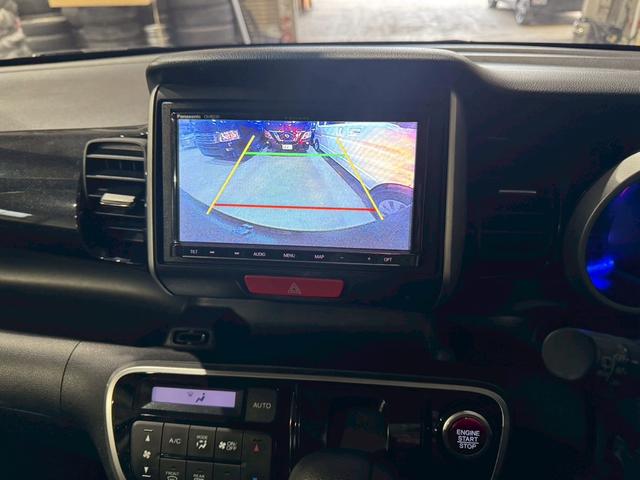 Ｎ－ＢＯＸカスタム Ｇ・Ｌパッケージ　ドライブレコーダー　ナビ地デジＴＶ　バックカメラ　Ｂｌｕｅｔｏｏｔｈ　スマートキー　ＥＴＣ　プッシュスターター　片側電動スライドドア　ＨＩＤヘッドライト　純正エアロ　純正アルミホイール（10枚目）