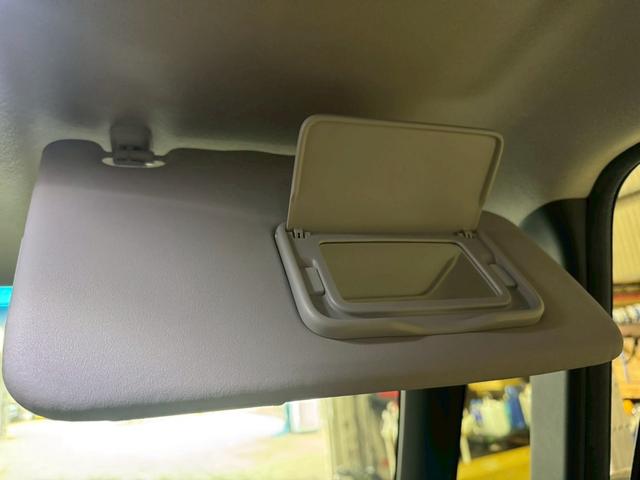 Ｎ－ＢＯＸカスタム Ｇ・Ｌパッケージ　ドライブレコーダー　ナビ地デジＴＶ　バックカメラ　Ｂｌｕｅｔｏｏｔｈ　スマートキー　ＥＴＣ　プッシュスターター　片側電動スライドドア　ＨＩＤヘッドライト　純正エアロ　純正アルミホイール（18枚目）