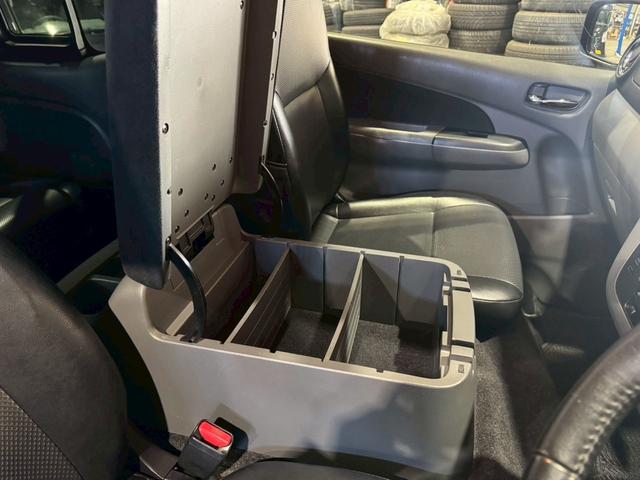 ���Ђł͂������ɓ_�����s���܂��B���̍ۃI�C����������Ղ������i�̃`�F�b�N���s���܂��B�[�Ԏ��ɂ̓o�b�`�������������Ԃ���[�Ԓv���܂��I���G���W���I�C���E�I�C���t�B���^�[�ȊO�̕��i�͗L���ɂȂ�܂��B