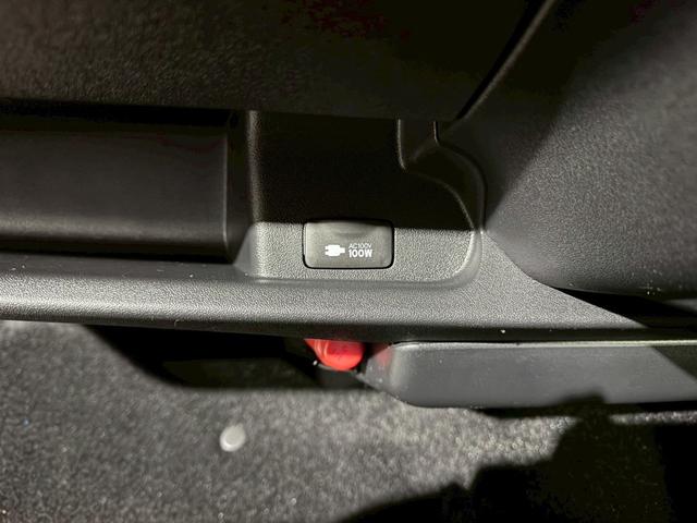 ハイエースバン ロングスーパーＧＬ　ダークプライムＳ　登録済未使用車　モデリスタエアロ　ＬＥＤヘッドライト　１５インチＡＷ　両側電動スライドドア　スマートキー　プッシュスターター　オートマチックハイビーム　レーンアシスト（17枚目）