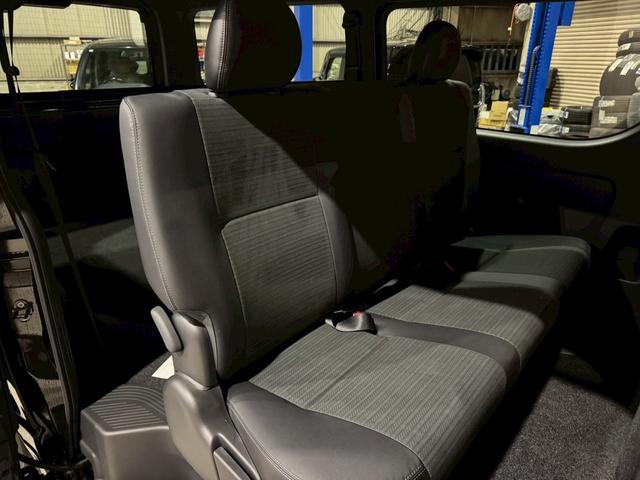 ハイエースバン ロングスーパーＧＬ　ダークプライムＳ　登録済未使用車　モデリスタエアロ　ＬＥＤヘッドライト　１５インチＡＷ　両側電動スライドドア　スマートキー　プッシュスターター　オートマチックハイビーム　レーンアシスト（24枚目）