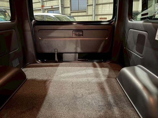 ハイエースバン ロングスーパーＧＬ　ダークプライムＳ　登録済未使用車　モデリスタエアロ　ＬＥＤヘッドライト　１５インチＡＷ　両側電動スライドドア　スマートキー　プッシュスターター　オートマチックハイビーム　レーンアシスト（29枚目）