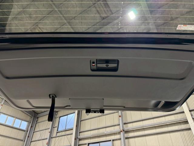 ハイエースバン ロングスーパーＧＬ　ダークプライムＳ　登録済未使用車　モデリスタエアロ　ＬＥＤヘッドライト　１５インチＡＷ　両側電動スライドドア　スマートキー　プッシュスターター　オートマチックハイビーム　レーンアシスト（33枚目）