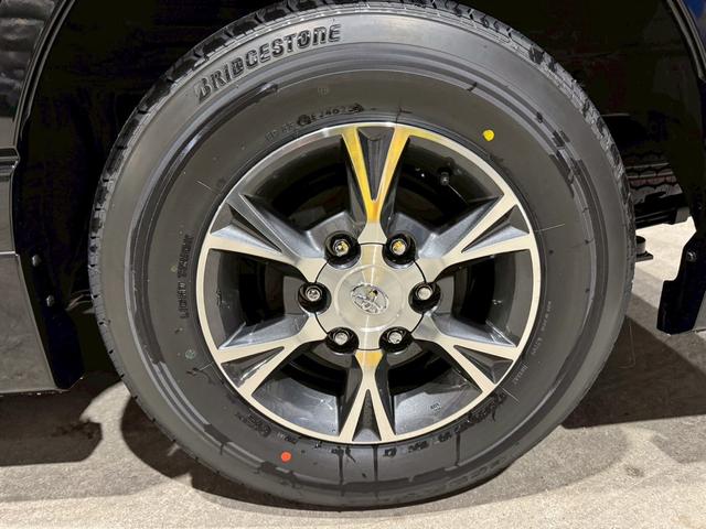 ハイエースバン ロングスーパーＧＬ　ダークプライムＳ　登録済未使用車　モデリスタエアロ　ＬＥＤヘッドライト　１５インチＡＷ　両側電動スライドドア　スマートキー　プッシュスターター　オートマチックハイビーム　レーンアシスト（54枚目）