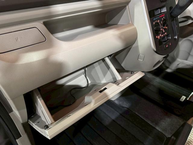 タント Ｌ　ＳＡＩＩ　ウェルカムシート　ナビ地デジＴＶ　バックカメラ　電動格納ドアミラー　両側スライドドア　衝突軽減ブレーキ　アイドリングストップ　横滑り防止装置（15枚目）