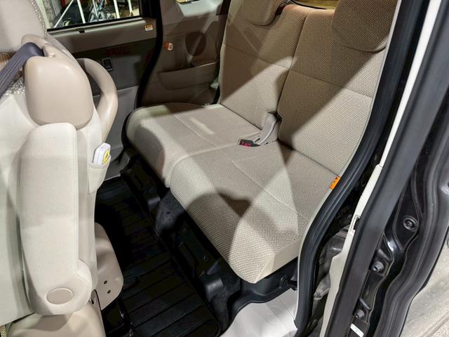 タント Ｌ　ＳＡＩＩ　ウェルカムシート　ナビ地デジＴＶ　バックカメラ　電動格納ドアミラー　両側スライドドア　衝突軽減ブレーキ　アイドリングストップ　横滑り防止装置（22枚目）