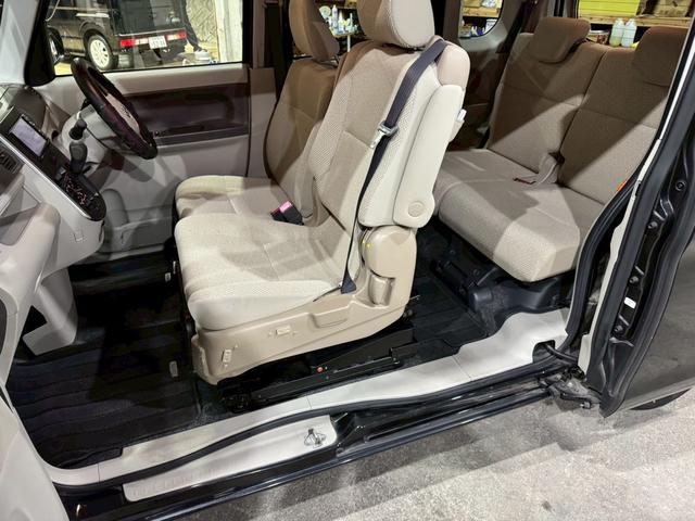 タント Ｌ　ＳＡＩＩ　ウェルカムシート　ナビ地デジＴＶ　バックカメラ　電動格納ドアミラー　両側スライドドア　衝突軽減ブレーキ　アイドリングストップ　横滑り防止装置（23枚目）